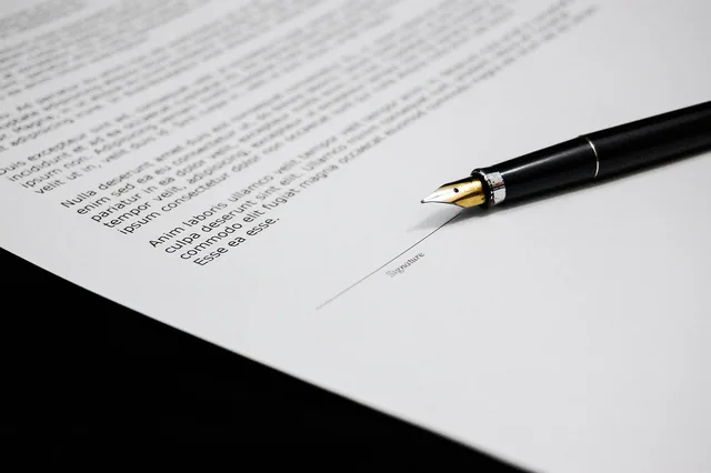 document, agreement, documents, sign, business, paper, pen, agreement, agreement, agreement, agreement, agreement. Dienstleister nach Leistungsumfang filtern: Kriterien für die Vorauswahl